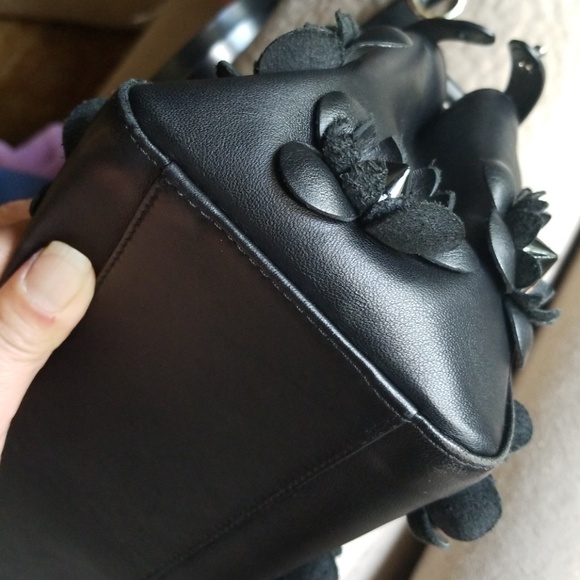 Fendi Mini Peekaboo Black Edition - Picture 7 of 7